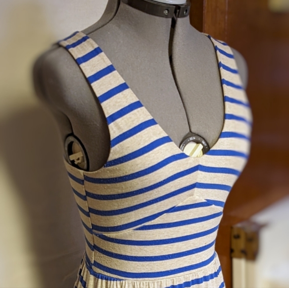 Anthropologie maxi dress - Picture 2 of 3